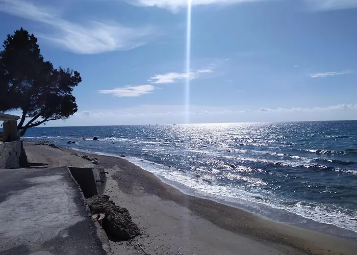 Abelaki 度假居 帕拉蒙纳斯